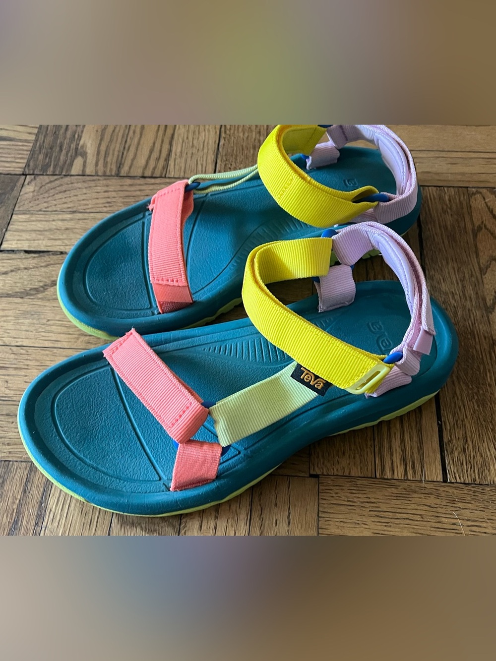 Outdoor Voices Teva / 7